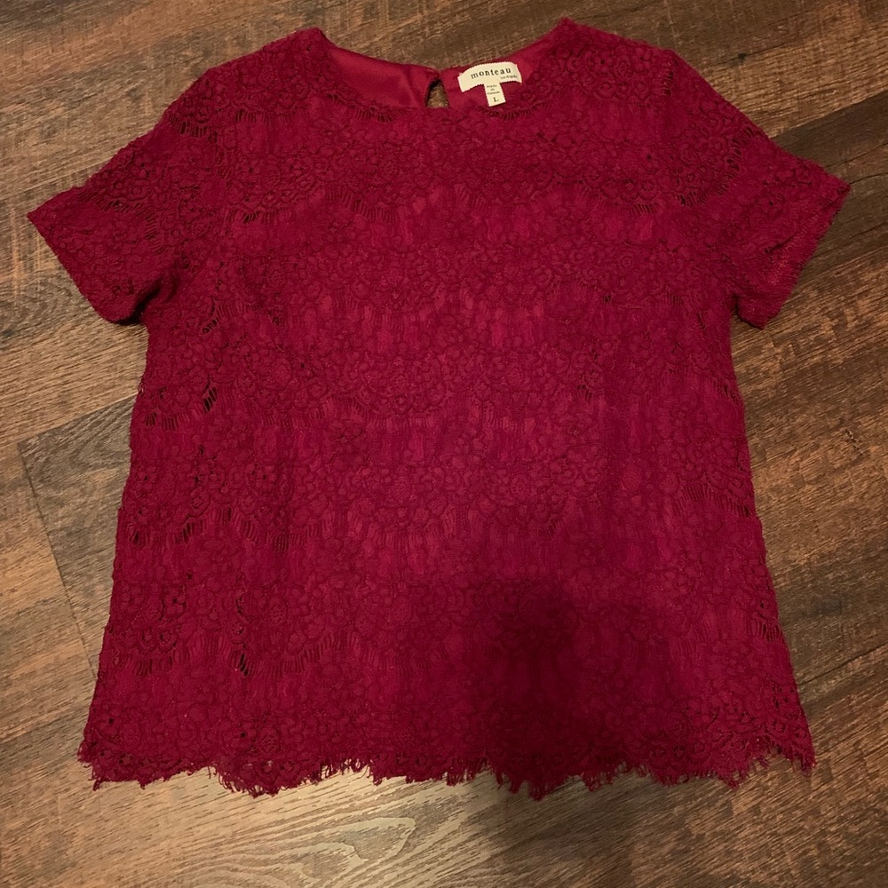 Women’s lace shirt